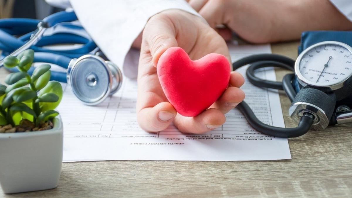 Representación de un corazón en consulta.