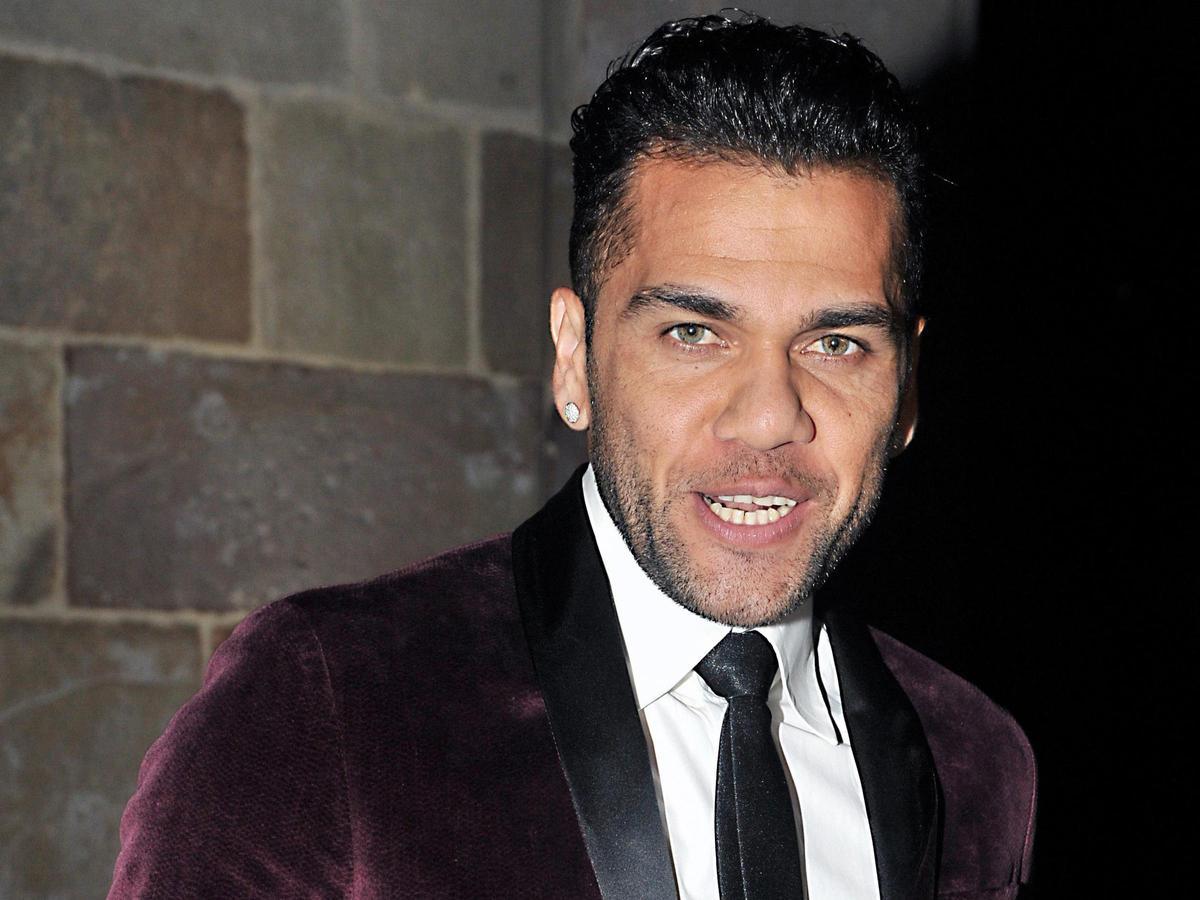 La fiscalia s’oposa a la petició de llibertat de Dani Alves al considerar que hi ha «risc de fuga» La fiscalia s’oposa a la petició de llibertat de Dani Alves al considerar que hi ha «risc de fuga»