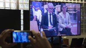 Los padres de Nadia Nerea, en el banquillo en la Audiencia en Lleida.