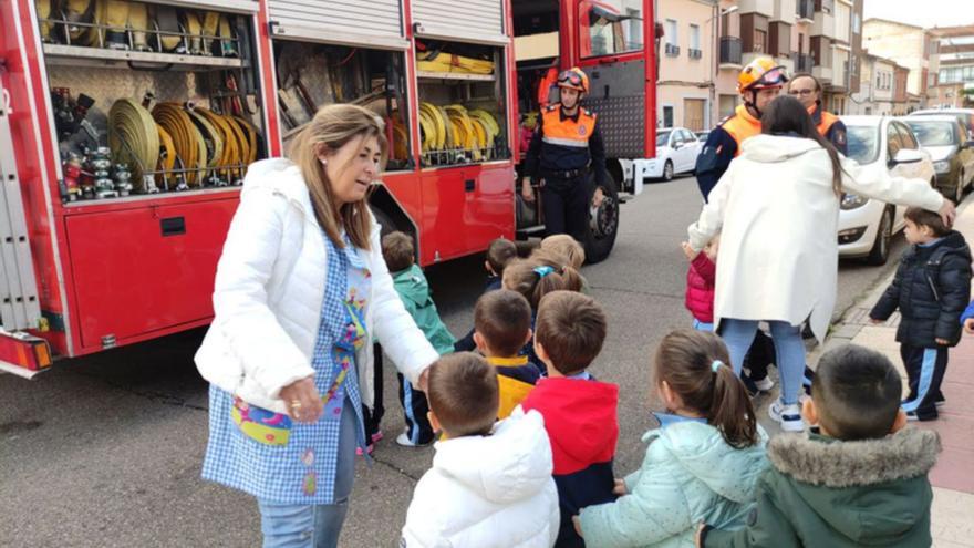 El colegio San Vicente de Paúl de Benavente protagoniza un simulacro de evacuación por emergencia