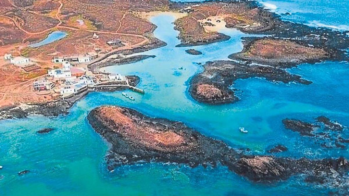 A survey reveals the immense pressure faced by Lobos Island. A survey reveals the immense pressure faced by Lobos Island.