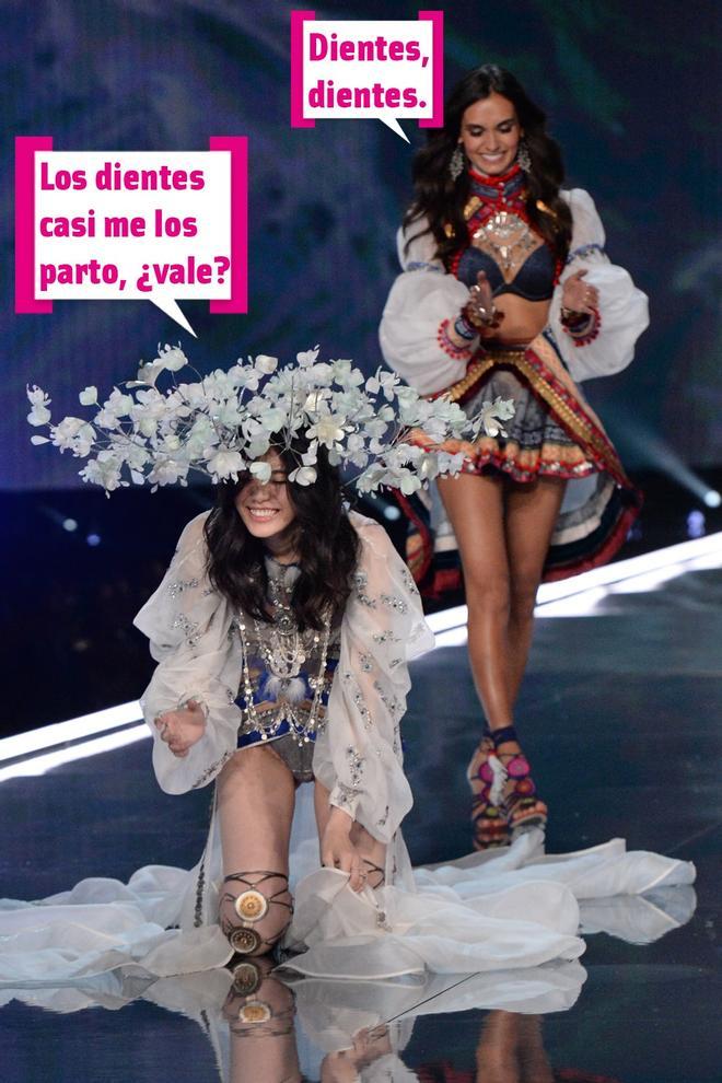 Ming Xi se cae en el desfile de Victoria's Secret 2017