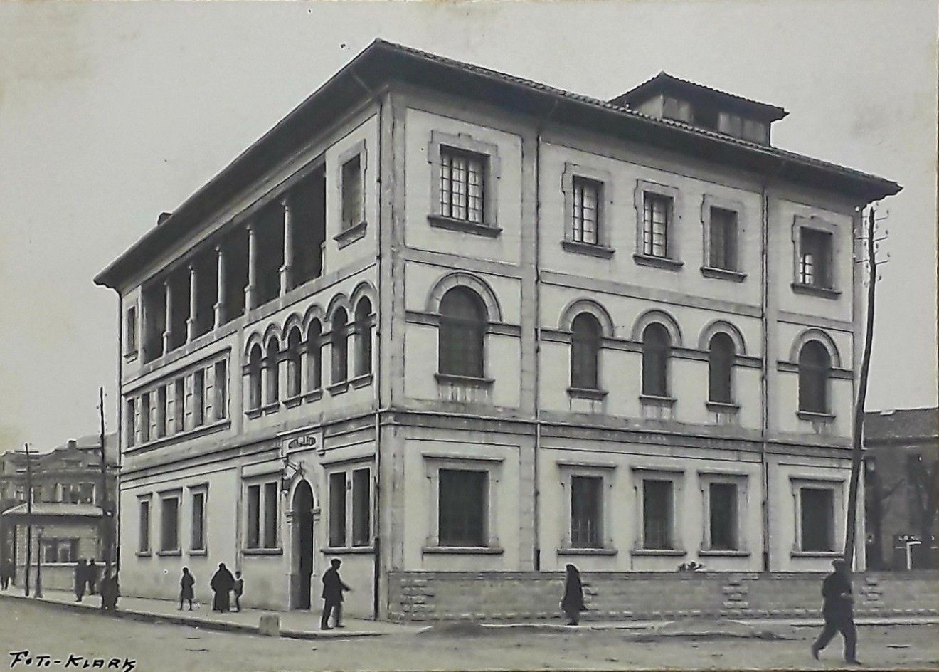 Un recorrido histórico por la Gota de Leche de Gijón, en imágenes