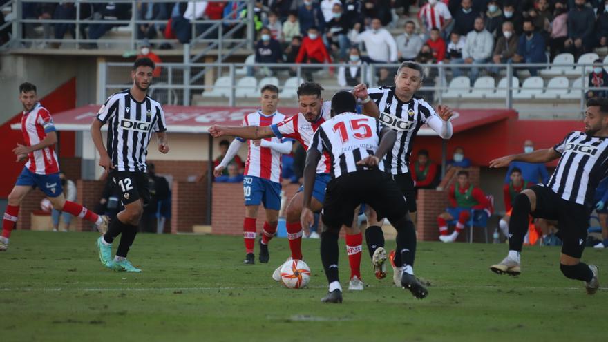 La crónica | El Castellón amplía su racha con un apurado empate en Algeciras (0-0)