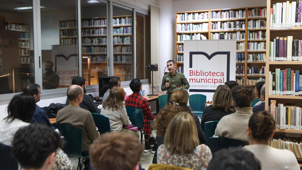 Un momento de la presentación del plan en Can Ventosa.