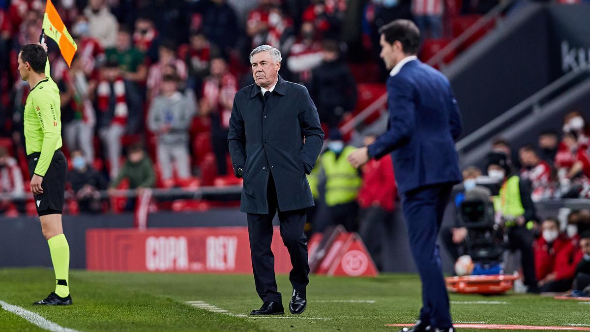 Carlo Ancelotti, entrenador del Real Madrid, en el partido de Copa disputado este jueves en San Mamés.