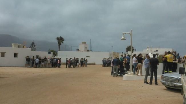 Entierro en La Graciosa de Nauzet Guadalupe Betancort