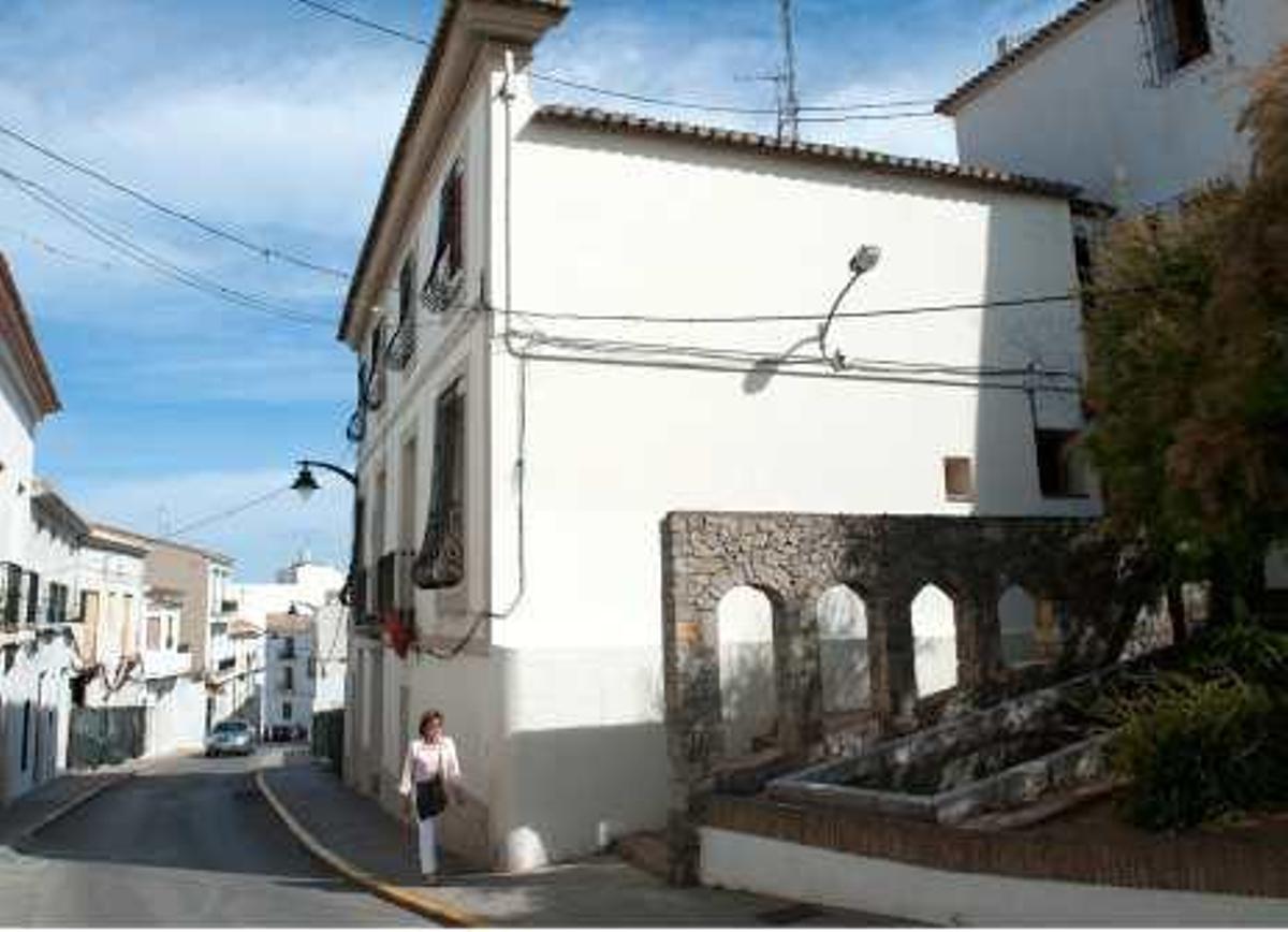 Compromís alerta de que la desafección de la Casa de l'Aigua es el trámite previo para su futura venta