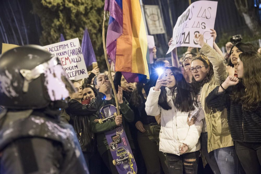 Manifestació 8-M a Manresa