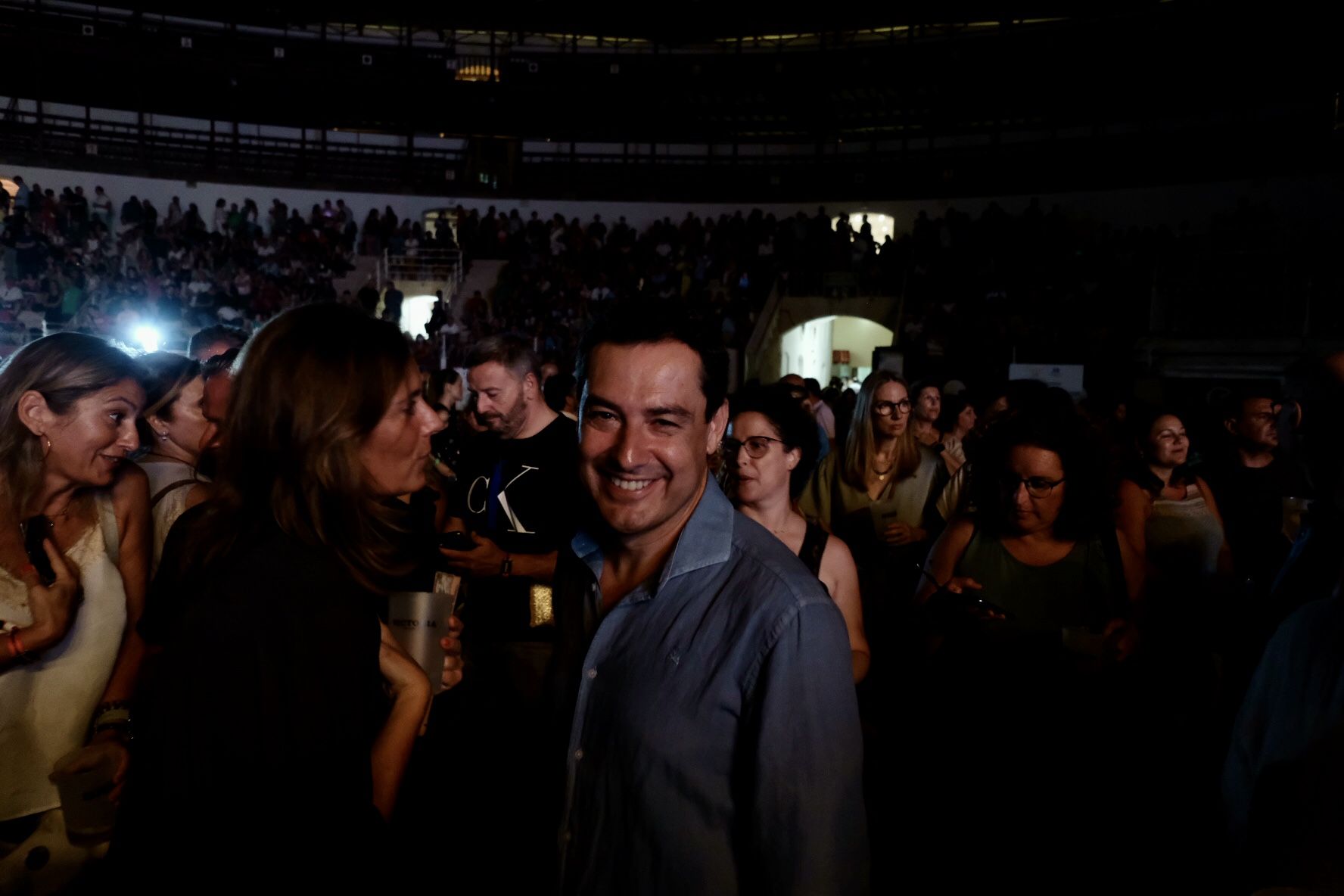 Juanma Moreno, en los conciertos del Brisa Festival en La Malagueta.