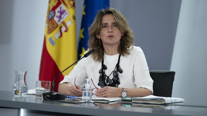 La vicepresidenta tercera, Teresa Ribera, en roda de premsa