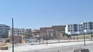 Los ecologistas denuncian que la nueva zona verde de Valdefierro está siendo "sepultada en hormigón"