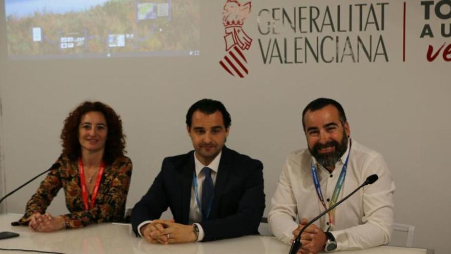 Fanny Serrano, Eduardo  Dolón y Fran Lucha ayer en la presentación de Fitur