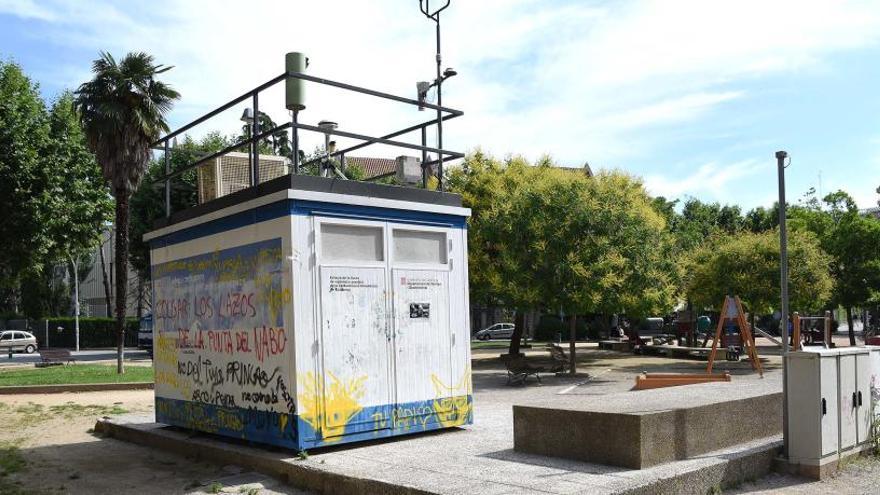 L&#039;estació per mesurar la pol·lució, a la plaça Espanya de Manresa