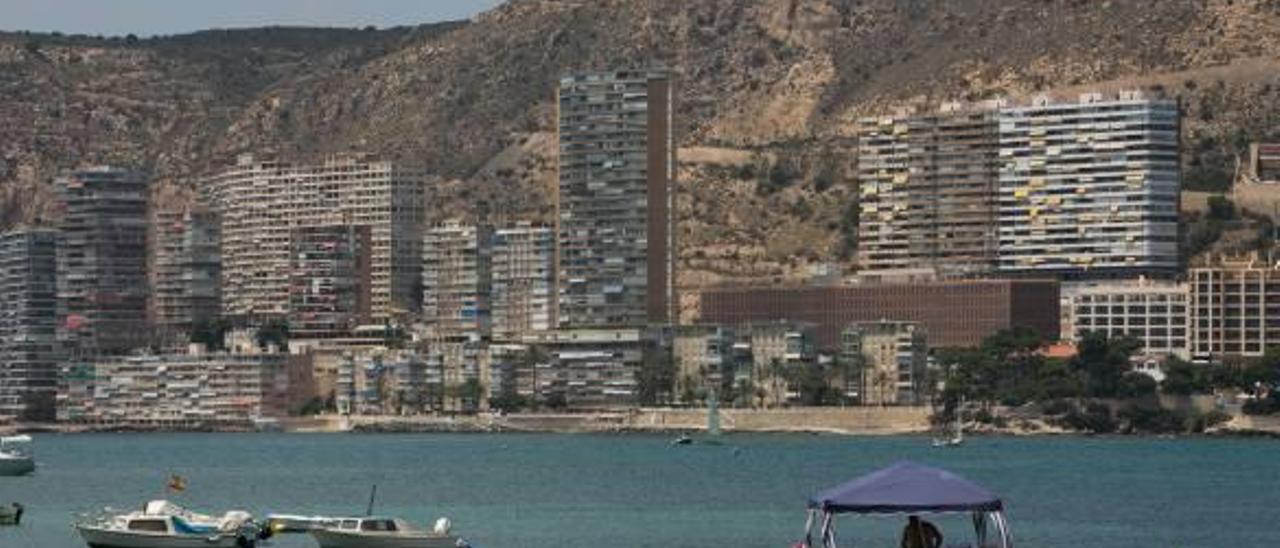 Más de 200.000 viviendas en la Costa Blanca están vacías por falta de rentabilidad