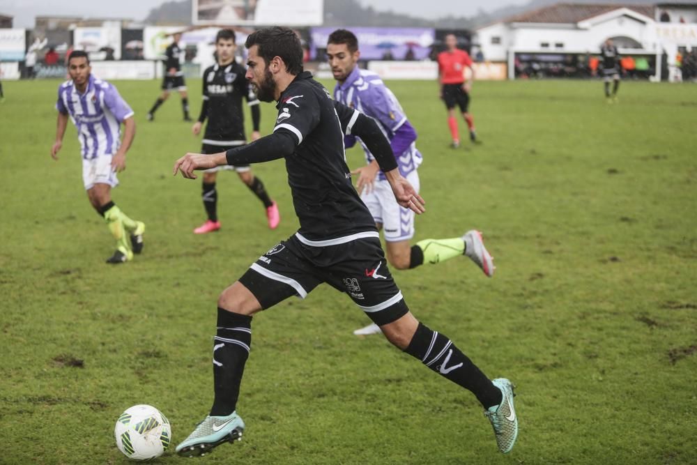 El partido entre el Lealtad y el Valladolid B, en imágenes