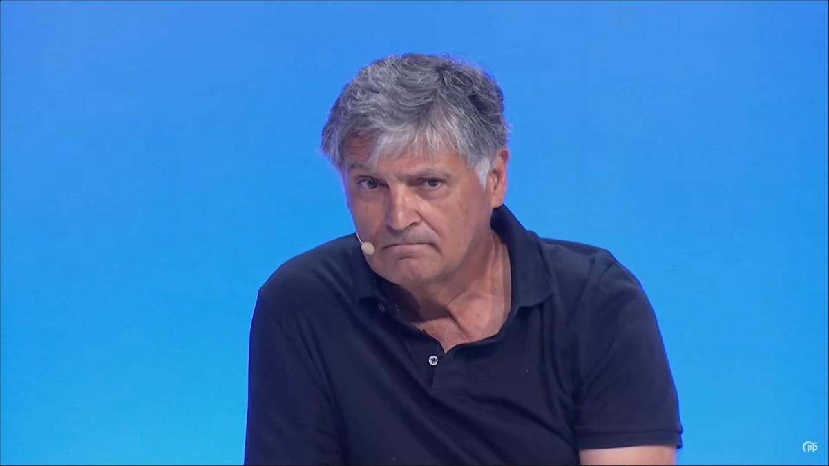 Toni Nadal, al Congrés del PP: «A Mallorca parlem català, no mallorquí» Toni Nadal, al Congrés del PP: «A Mallorca parlem català, no mallorquí»