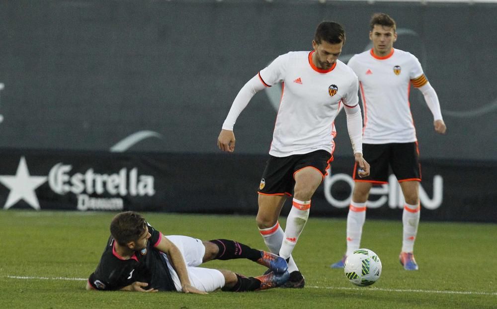 Las mejores imágenes del Valencia Mestalla - Espanyol B