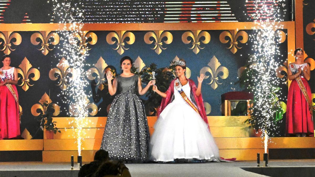 Presentación de Teresa Mercado Llorens como futura reina de 2020 de les Festes d&#039;Agost de La Nucía