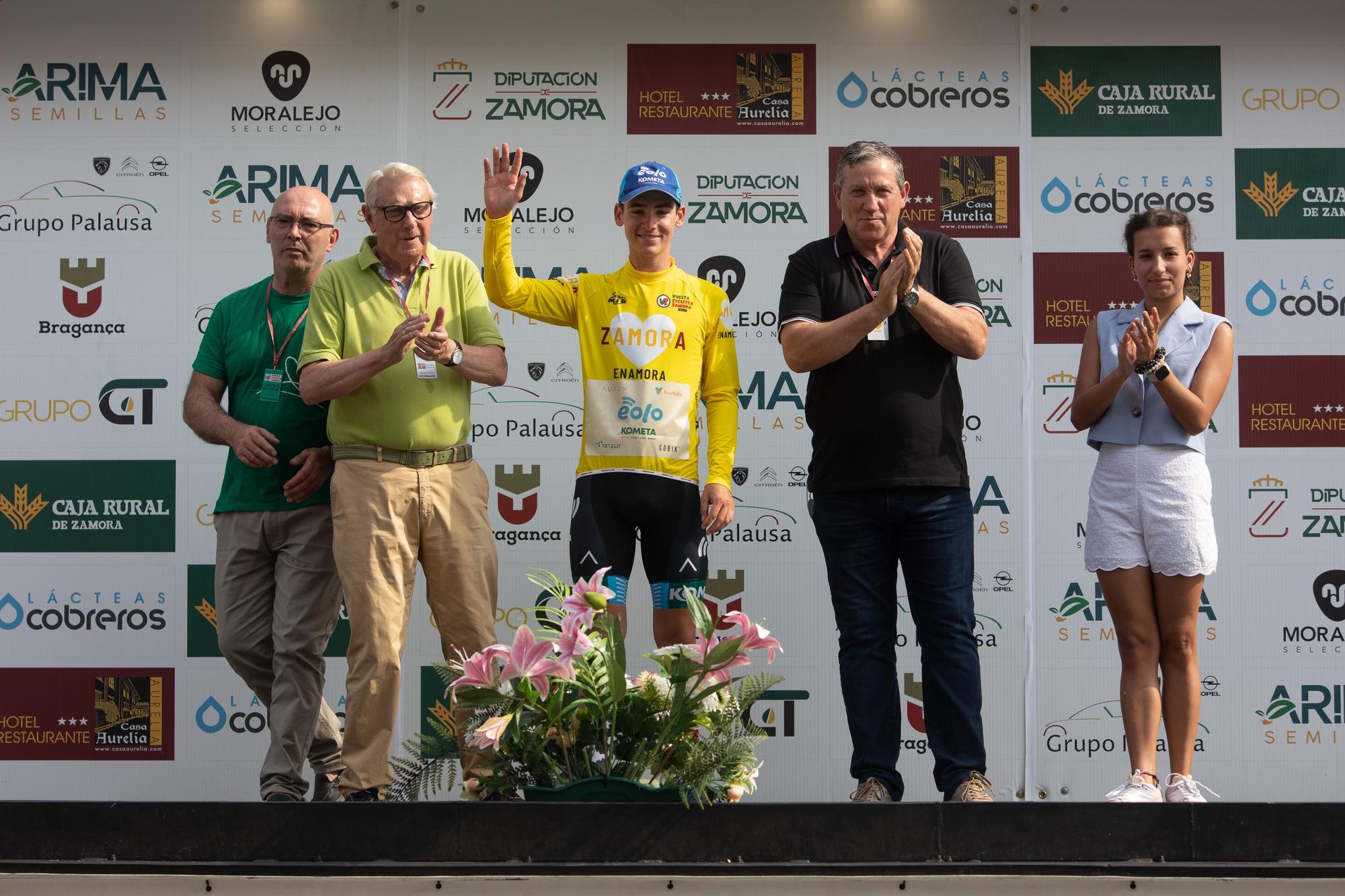 GALERÍA | Vuelta Ciclista a Zamora: Javi Serrano, aún más líder