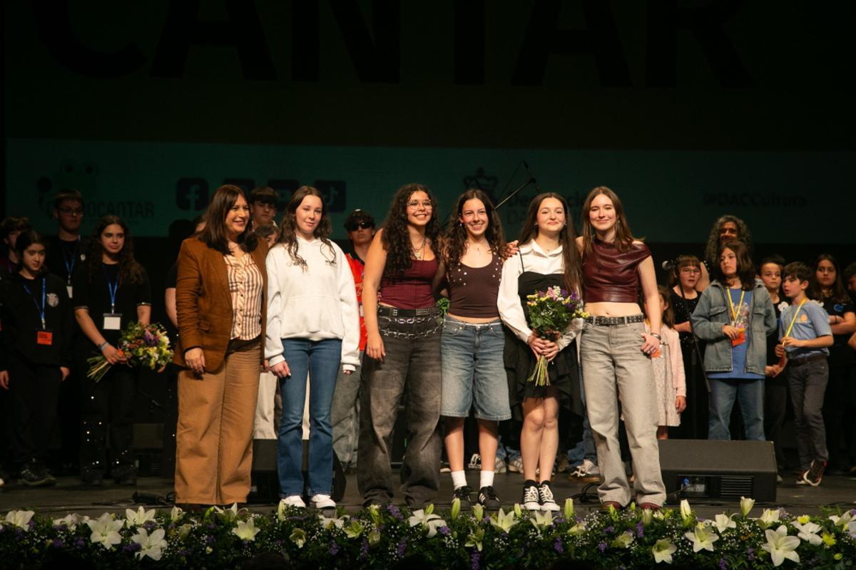 As integrantes do grupo vigués Noxem.