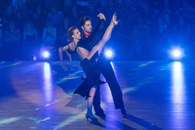 Busta y Yana, todo pasión en 'Bailando con las estrellas'