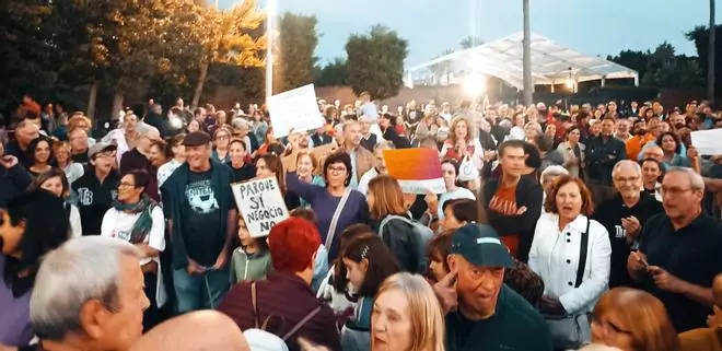 Con Málaga llama a la "rebelión vecinal" en defensa del Parque del Oeste