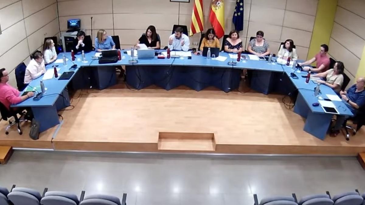 Pleno de la Pobla de Farnals donde se aprobaron las ordenanzas fiscales
