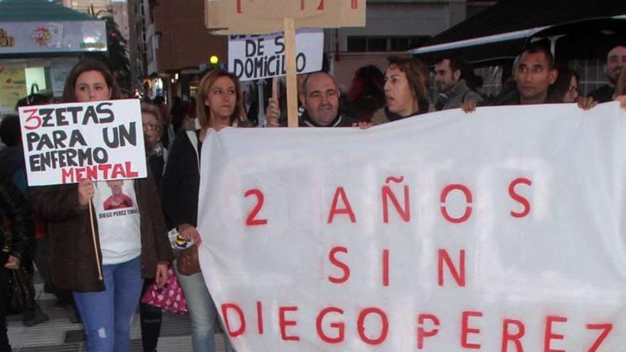 Los vecinos piden justicia y recuerdan a Diego Pérez Tomás dos años después de su muerte.