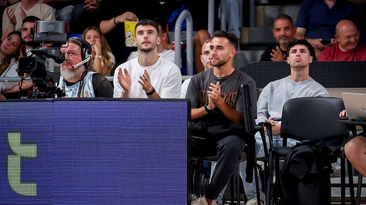 Joan García y Eric García no se quisieron perder el partido ante Valencia