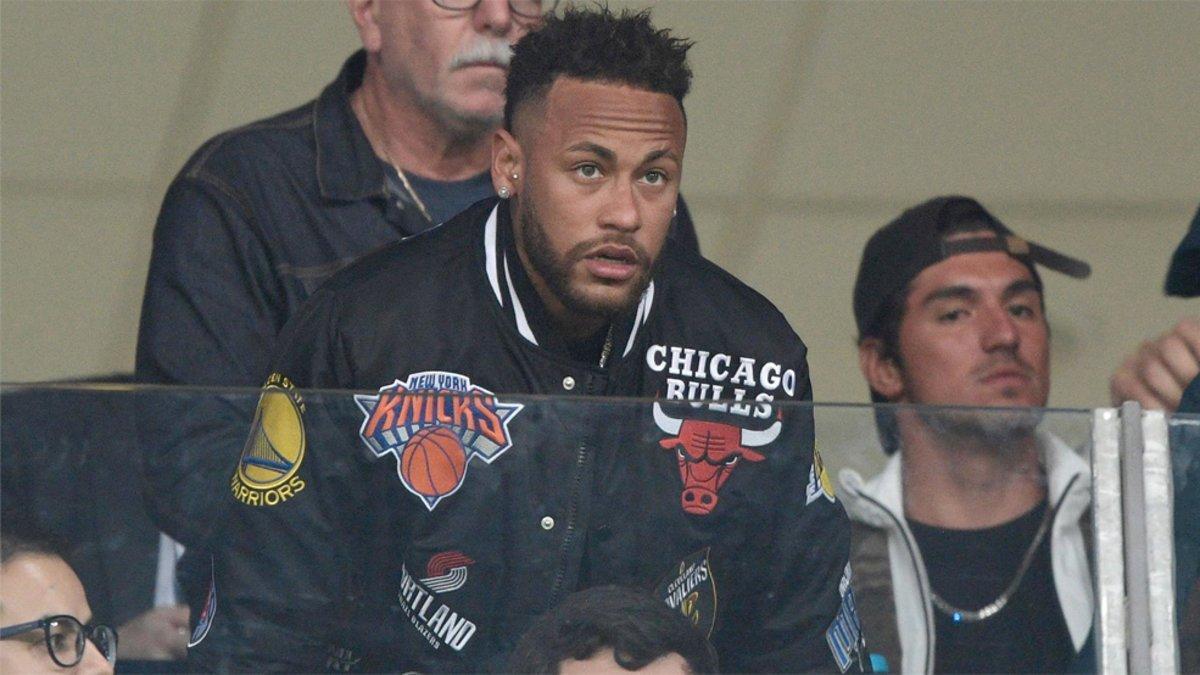 Neymar, en la grada del Gremio Arena el pasado 27 de junio antes del inicio del Brasil-Paraguay de la Copa América 2019