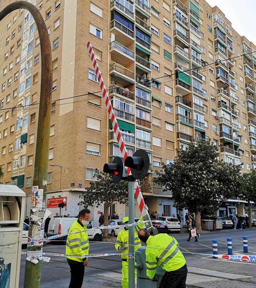 Reitran la barrera del paso a nivel de Héroe de Sostoa debido al azote del viento