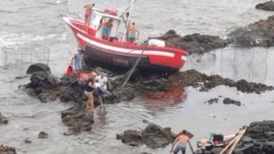 Acusan a Salvamento de negar el rescate de un barco en Tenerife