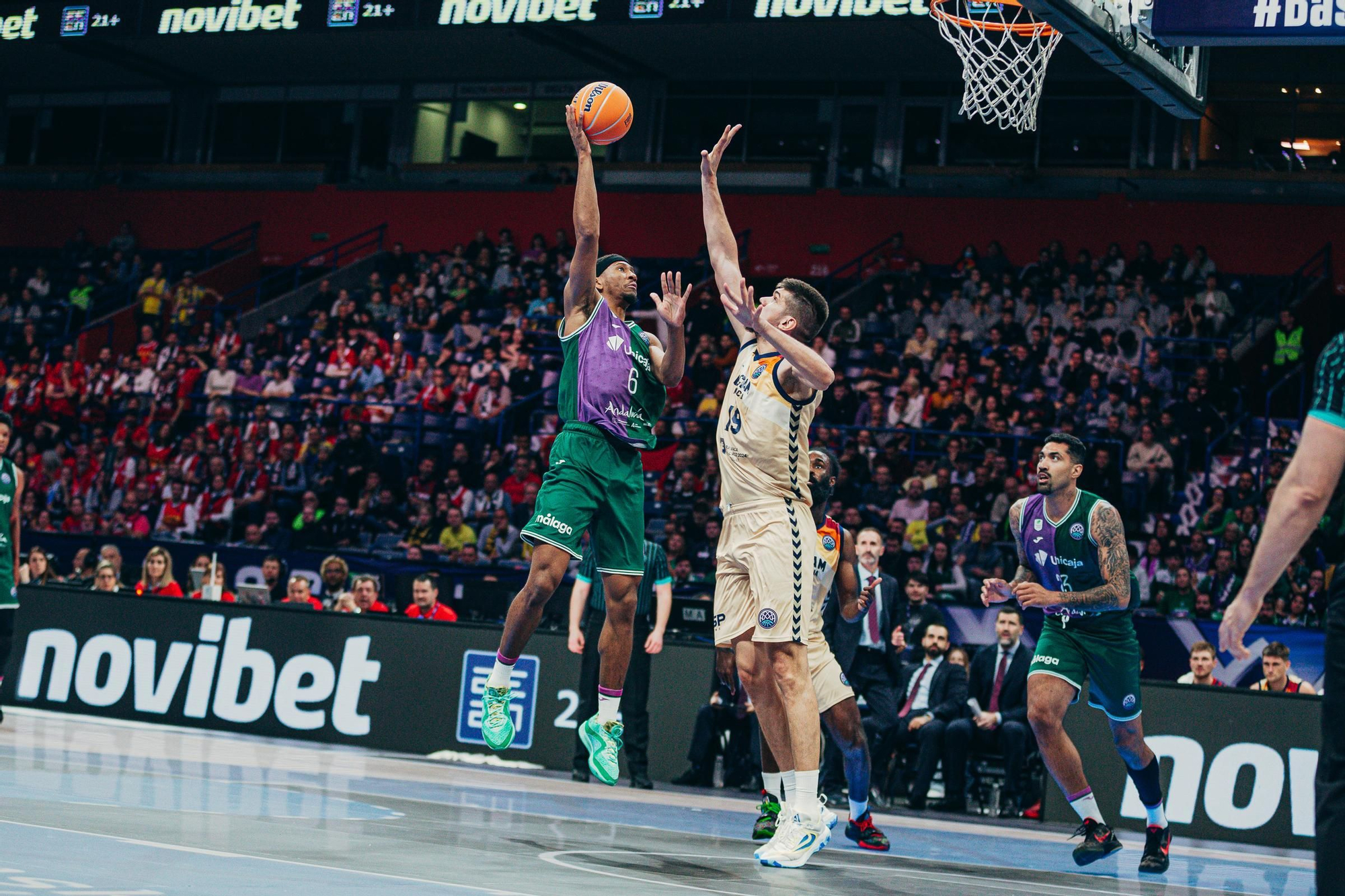 El UCAM Murcia - Unicaja de la Final Four de la BCL, en fotos