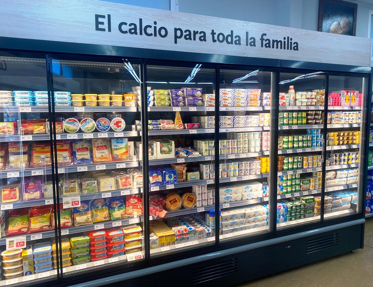 Interior del nuevo supermercado.