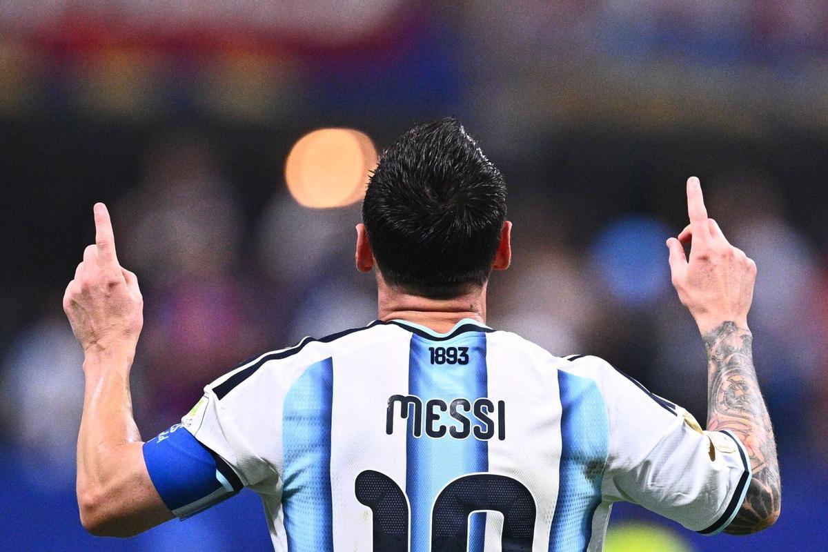 Lionel Messi celebra su gol ante Egipto en los octavos del Mundial.