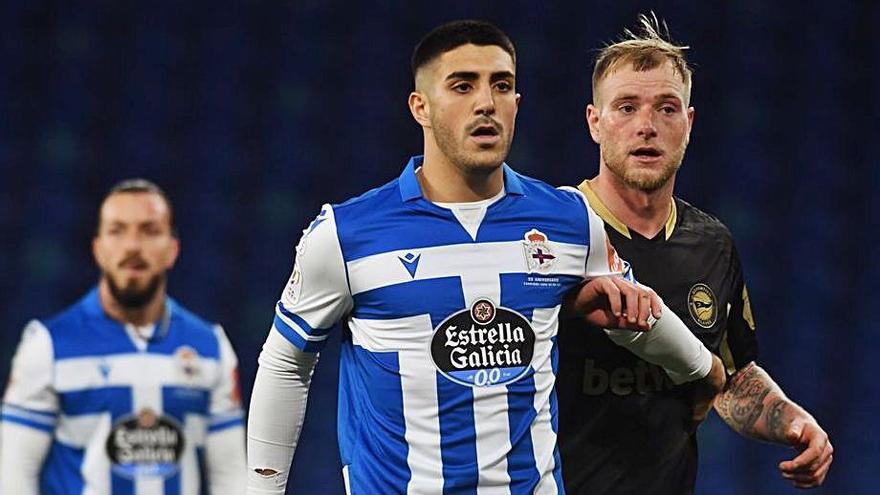 Álex Barba, en el partido contra el Alavés. |  // CARLOS PARDELLAS