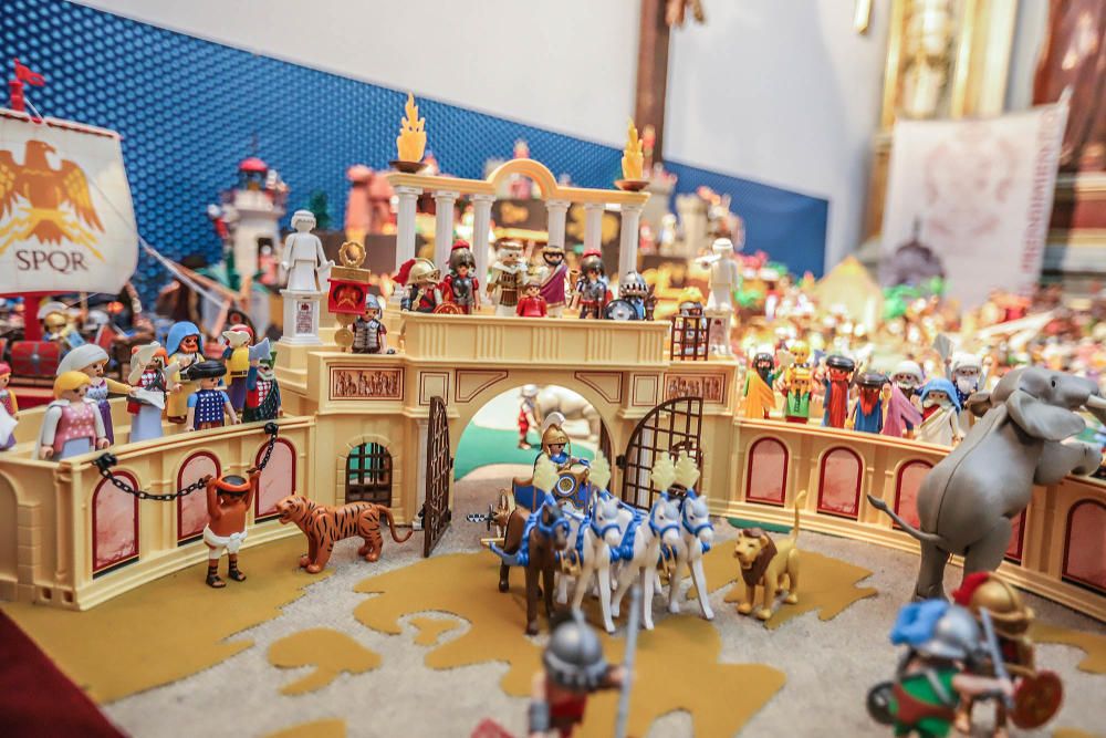 Belén de Playmobil en la iglesia de San Sebastián