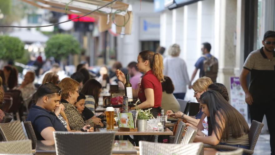 El empleo turístico crece un 5,5% en la provincia de Alicante hasta agosto