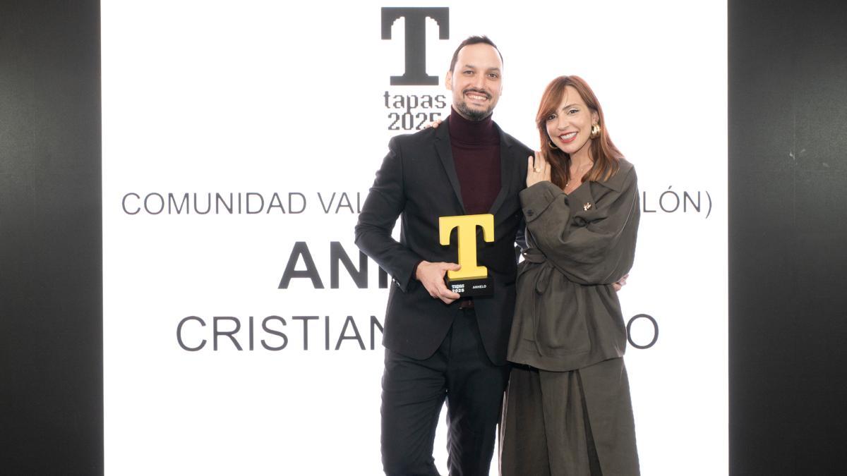 Cristian Granero, del restaurante Anhelo, recoge el premio