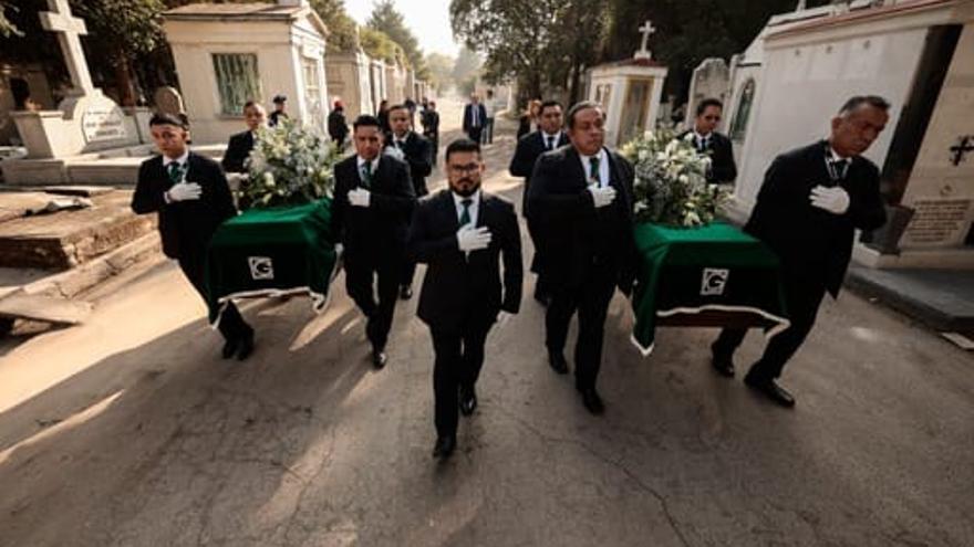 Exhuman en México los restos mortales de Rafael Altamira y su mujer, Pilar Redondo, y son trasladados a El Campello