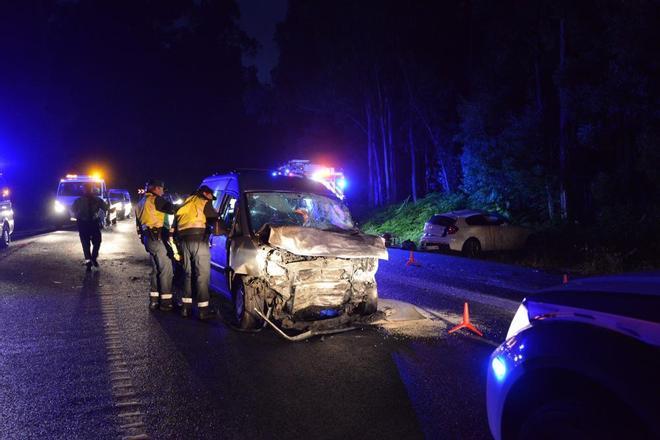 Una joven de 20 años muere en un accidente en Barro