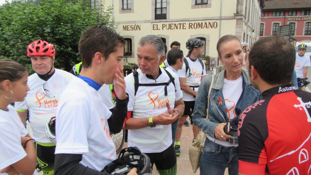 Subida solidaria en bicicleta a Los Lagos de Covadonga