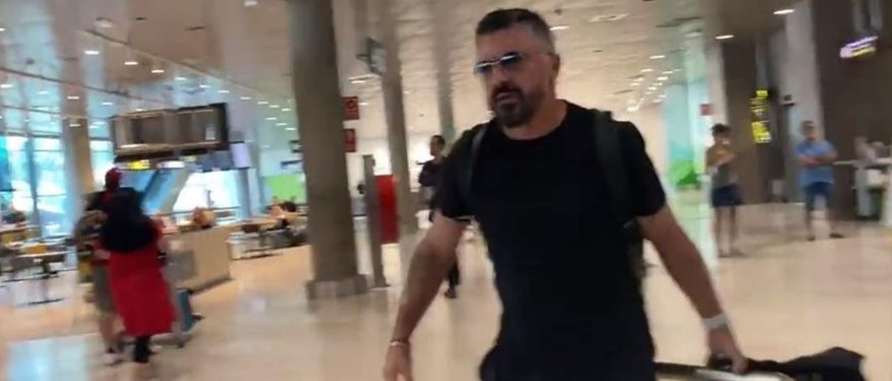 Gattuso a l&#039;aeroport de Manises