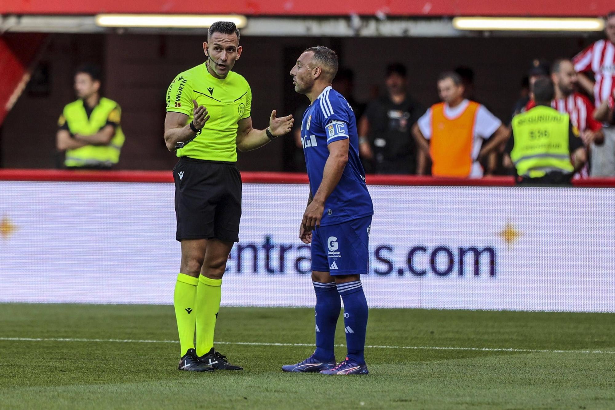 Derbi asturiano: las imágenes del partido entre el Sporting y el Oviedo en El Molinón