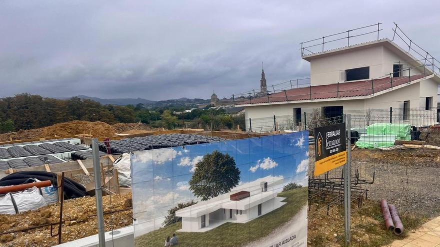 Gijón lidera la construcción de vivienda nueva en municipios costeros, con los precios aún al alza