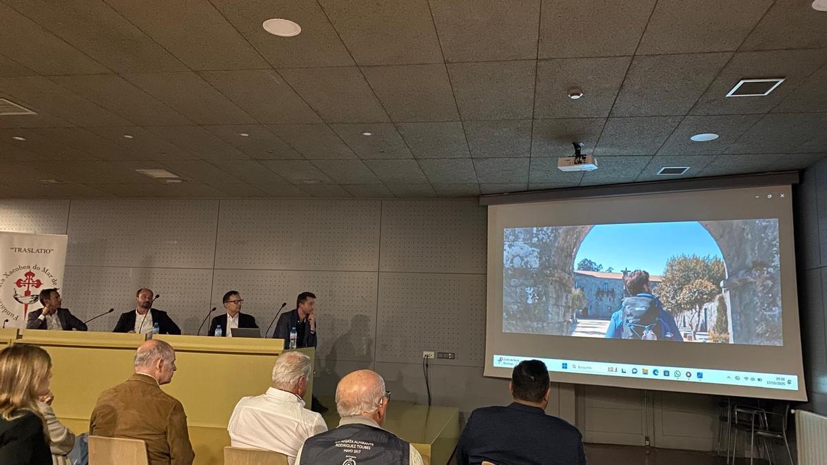 La proyección del documental sobre la Ruta Xacobea, en el Auditorio de Vilagarcía.