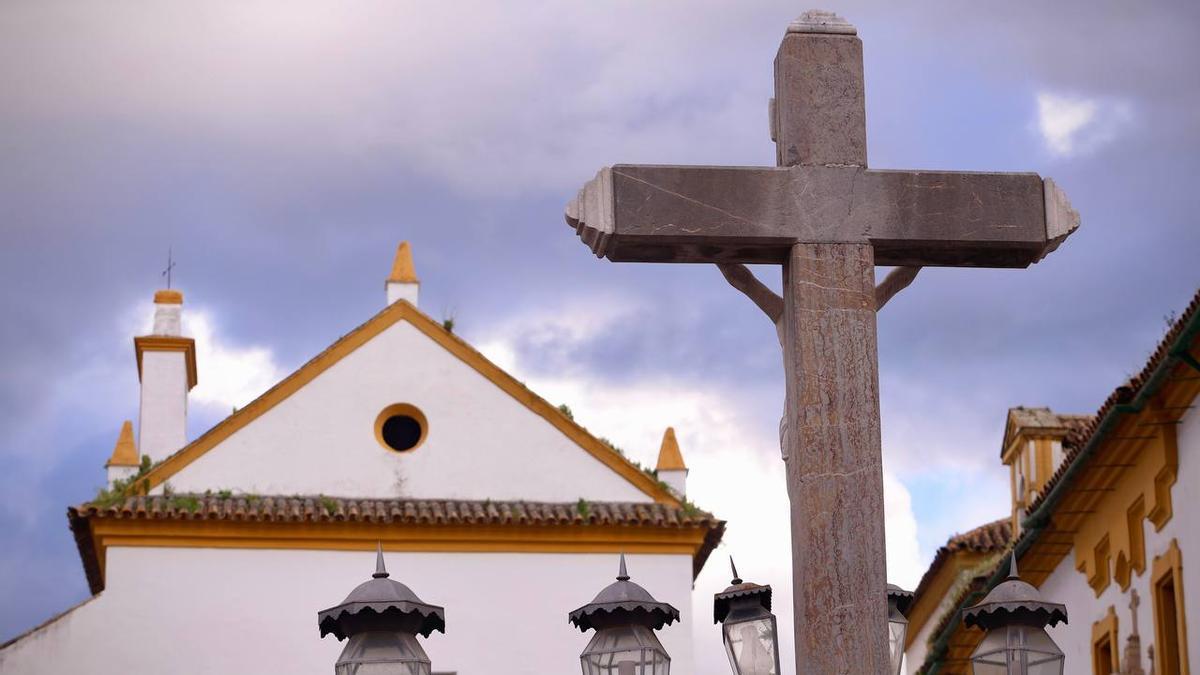 Cielos nubosos aunque con predominio de los claros ayer, en Córdoba.