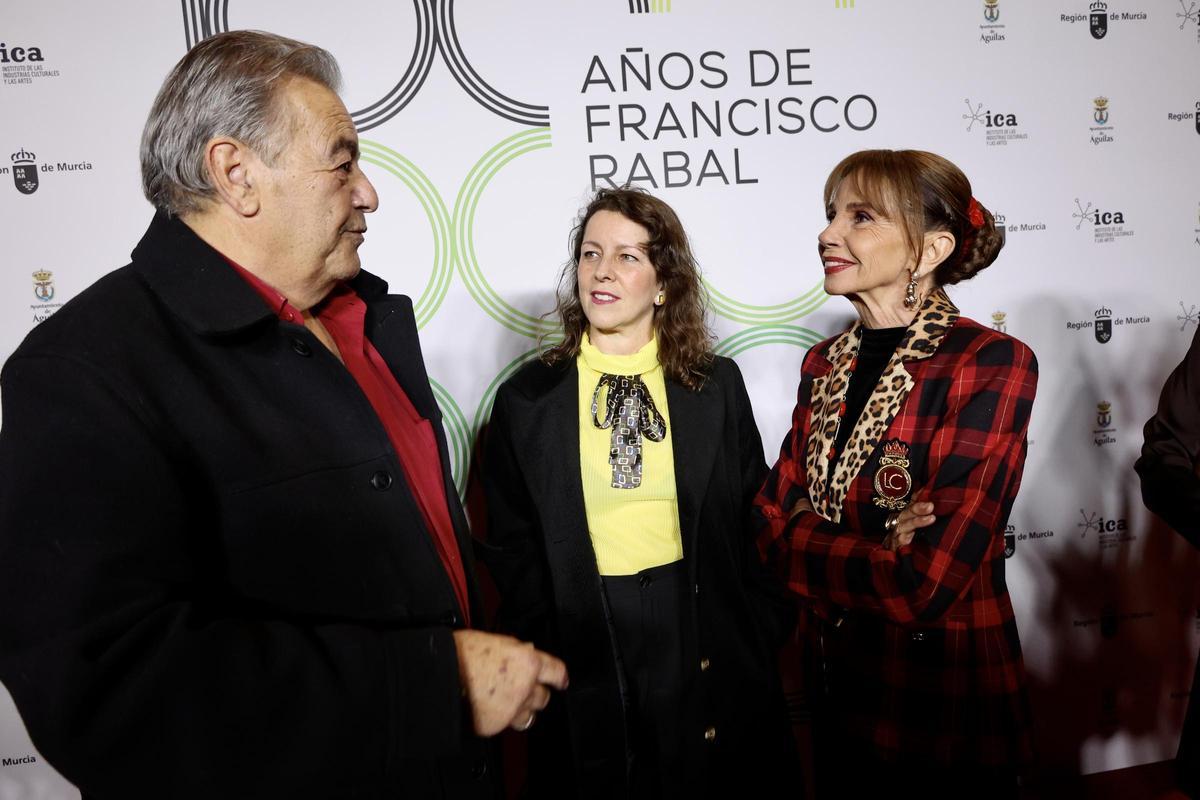 El hijo de Paco Rabal, Benito, y las actrices Eva Llorach y Victoria Abril