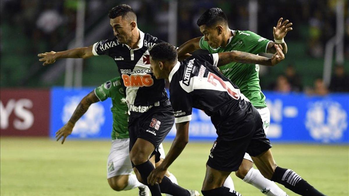 Oriente Petrolero y Vasco igualaron en Bolivia